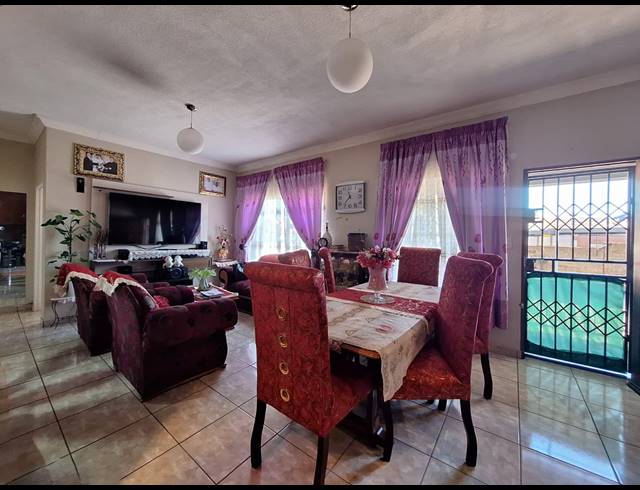 2 BEDROOM FLAT FOR SALE IN BERGSIG